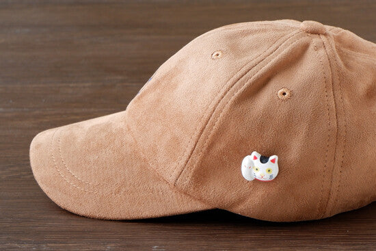 Manekineko Ceramic Pin/Brooch