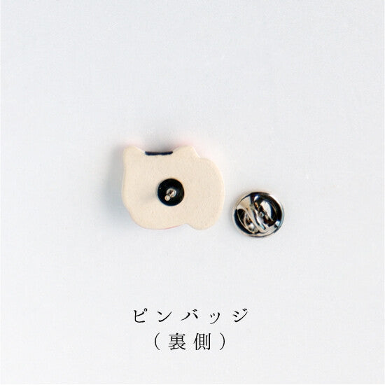 Manekineko Ceramic Pin/Brooch