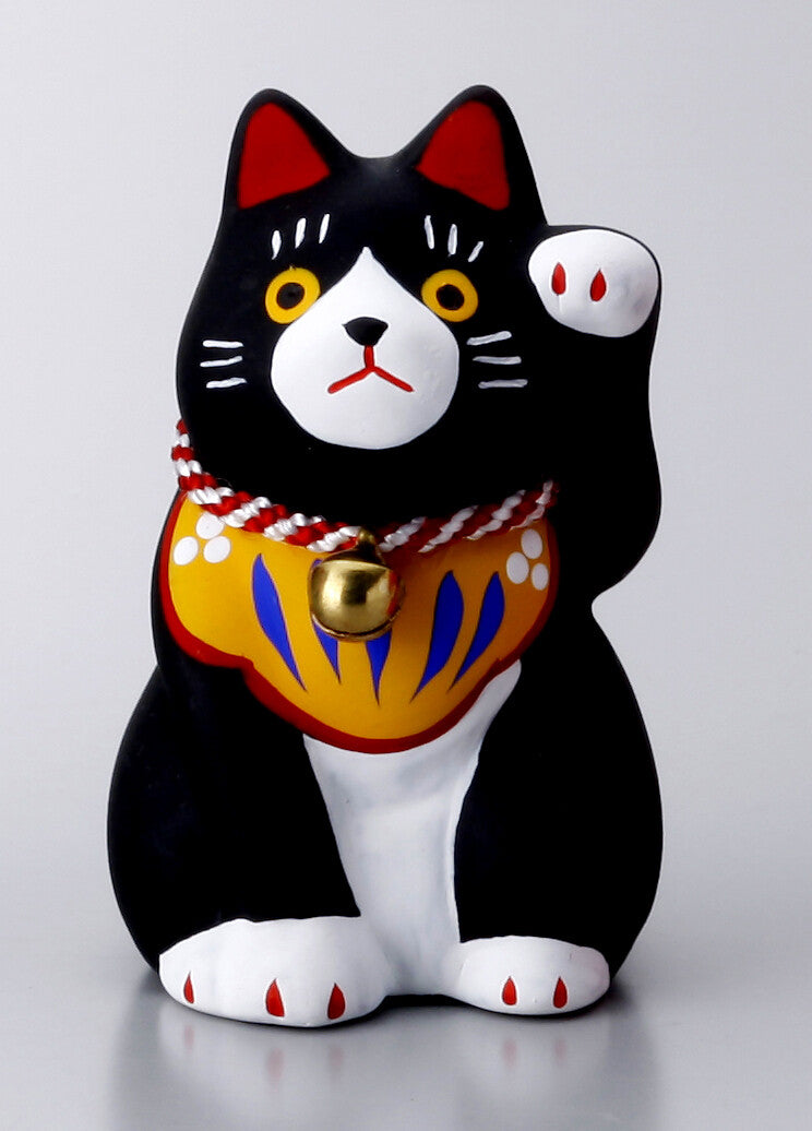 Manekineko Statue