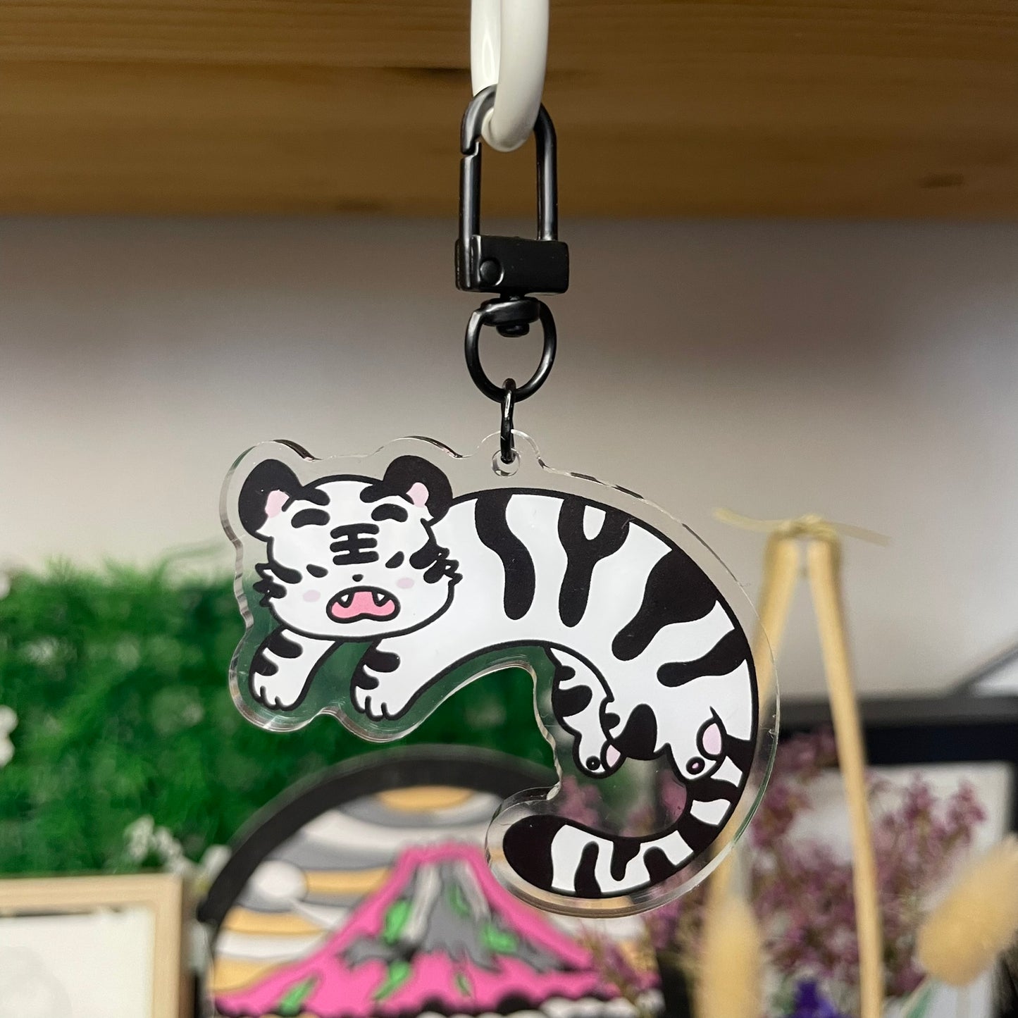 Keychain - White Tiger